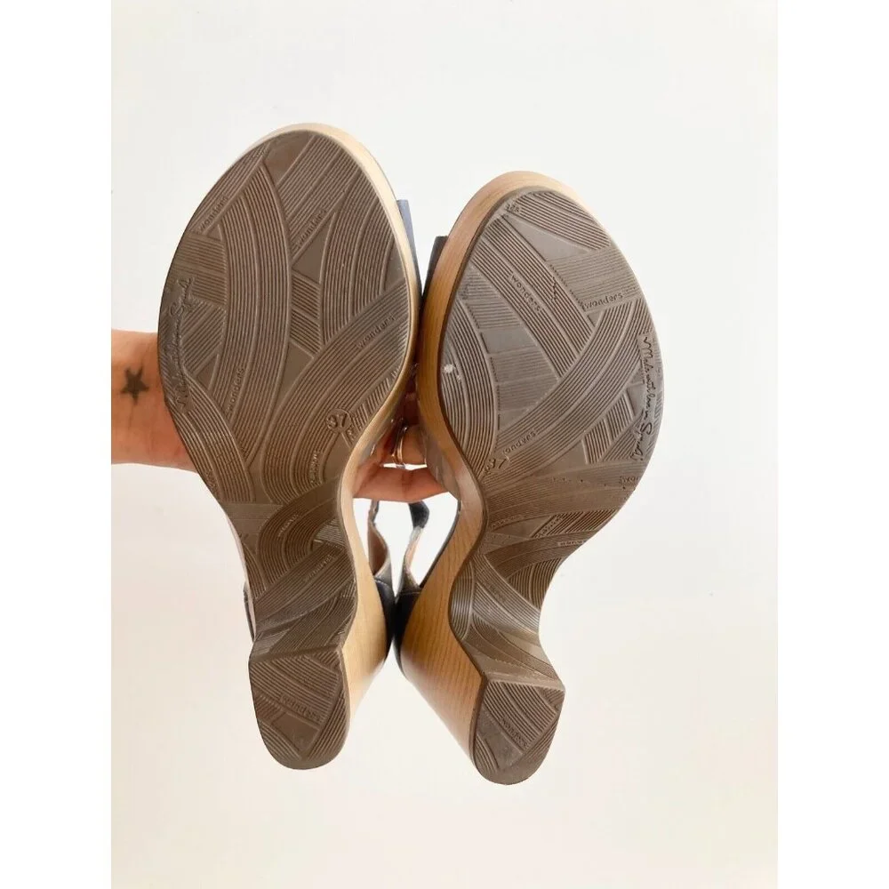 WONDERS Slate Blue Leather Iridescent Grey Patent Strappy Clog Sandals, Size 37 - Picture 10 of 14